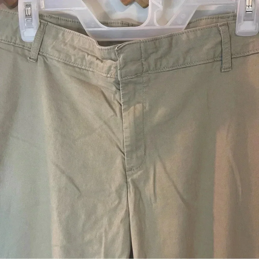 Dickies Crafted for Women slim fit khaki bootcut pants women’s size 18 short